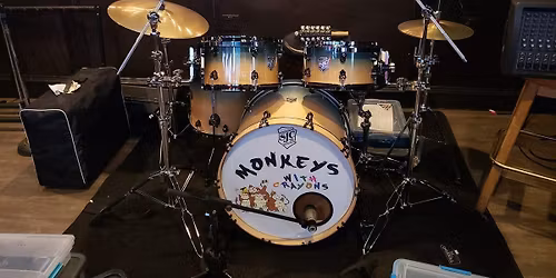 LAST SHOW OF THE YEAR!! MWC AT PREMIERE ON BROADWAY!!! 