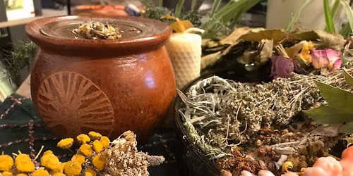 Die Heilkraft des RÄUCHERNS im Jahreskreis