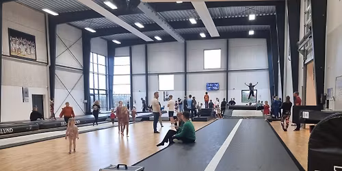 \ud83e\udd38\u200d\u2640\ufe0f Familieidr\u00e6t i Dejbjerglund Hallerne \ud83e\udd38\u200d\u2642\ufe0f