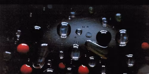 Strah Od Kamenja: Kasandrin Glas + Tantrum Zentrum