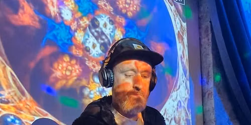 DJ Gaz West spins Deep House Chew's Yard - FREE entry
