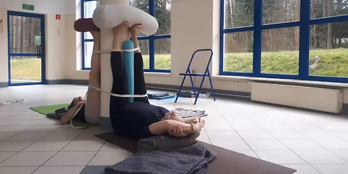 Joga w Czarnieckiej G\u00f3rze