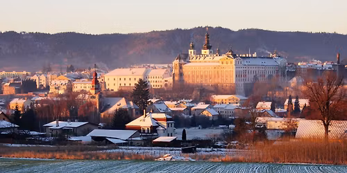 Adventn\u00ed trh v broumovsk\u00e9m kl\u00e1\u0161te\u0159e