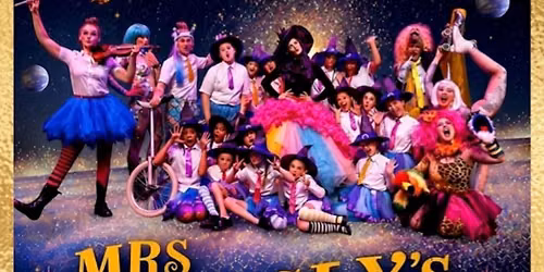 Mrs Giggly's Magic School: A Circus Opera by Chlo\u00e9 Charody