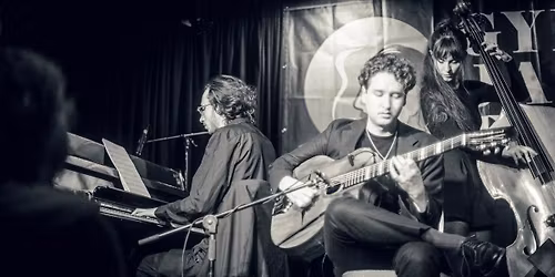 Hot Club im Fraunhofer - Elias Prinz\/Theo Kollross\/Ida Koch - Trio der Ideen