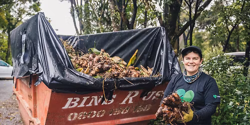 Te Henga W**d Bin Weekend