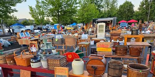 Antique & Vintage Outdoor Market \/ Store Sale