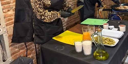 Paella cooking workshop in Madrid