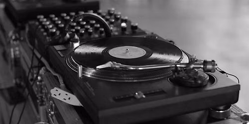 Analog Salon #17