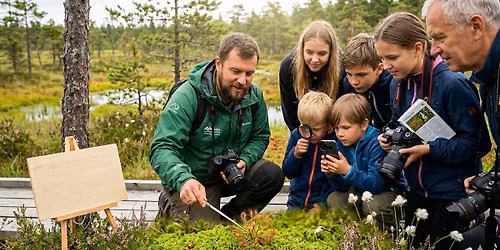 Mikromaailm: P\u00e4\u00e4sk\u00fcla \/ \u041c\u0438\u043a\u0440\u043e\u043c\u0438\u0440: \u041f\u044f\u044d\u0441\u043a\u044e\u043b\u0430