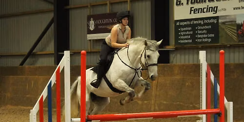 Showjumping clinic with Rebecca Henderson