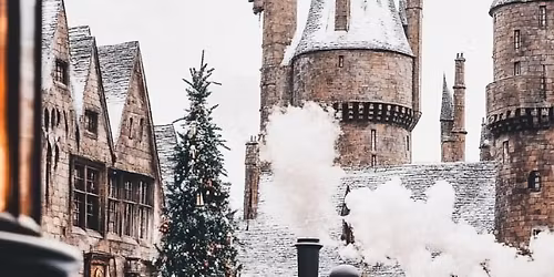 Hogwarts Holiday Paint Night