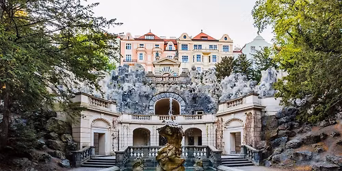 Voln\u00fd \u010das a m\u011bsto