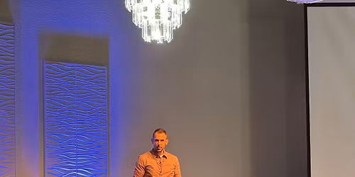 San Francisco, CA - Expect the Unexpected Intimate Audience Reading