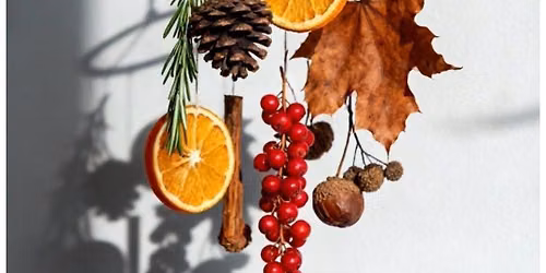 Fall Mobile - Free Make -N-Take