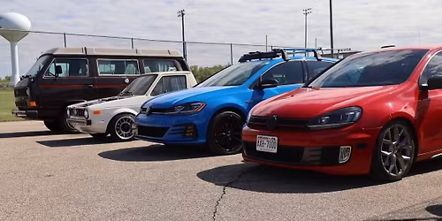 VWC attends 14th Annual Elkhorn Area High School Car Show \ud83c\udfeb\ud83d\ude90