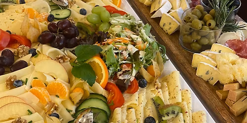 Weihnachts-Fr\u00fchst\u00fccksbuffet