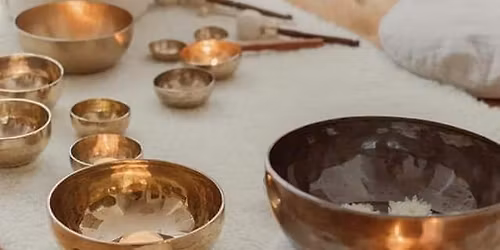 Gro\u00dfes Soundbath