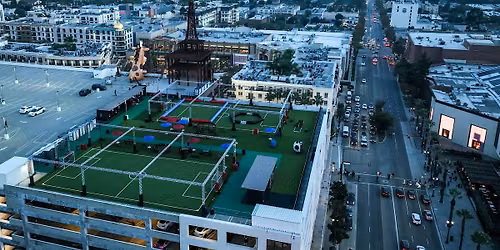 MONDAY NIGHT WOMEN PICKUP SOCCER AT SKYLINE PITCH LA