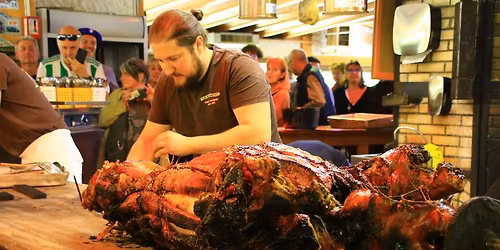 Ferme Auberge Tain l'Hermitage Cochon \u00e0 la braise 77 \u20ac