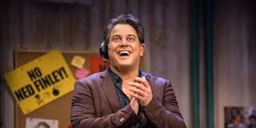 TELTH\u00c1Z - virtu\u00f3z kom\u00e9dia egy sz\u00edn\u00e9szre