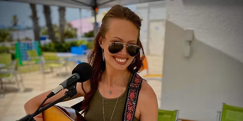 Zoe Burdett live at Tacky Jacks Orange Beach