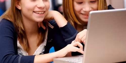 HOMESCHOOL: CRAFTING AI TALES