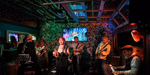 Live Music Sundays w\/ Martin and the Big Nativity Scene