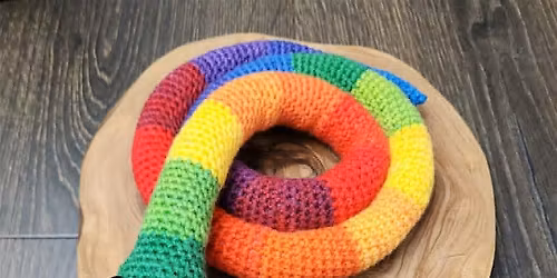 Crochet a cute Amigurumi snake! Workshop