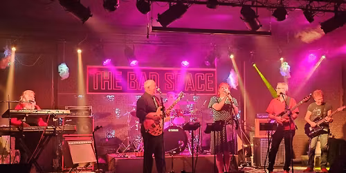 Red Shoes Band at Tigardville Station