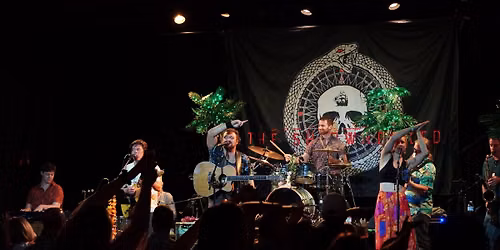Captain Mike & The Shipwrecked - Jimmy Buffett Tribute