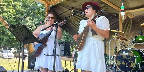 Sweet Lady Bees at Porto Bello