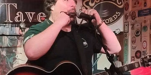 JD Spencer at Dave's Darkhorse Tavern