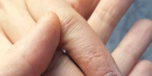 OC manik\u0171rtechnika g\u00e9llakkoz\u00e1ssal