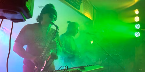 Lil Jamakin it with Sax Addict