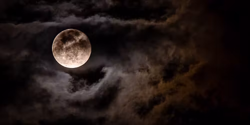 Full Moon Hike to North Monoosnoc Overlook (All ages)