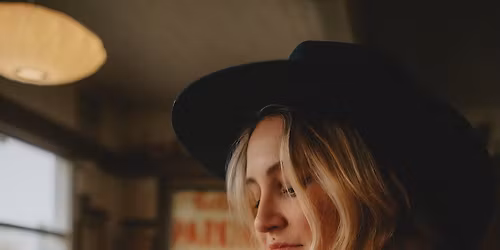 Early Show: Mallory Chipman