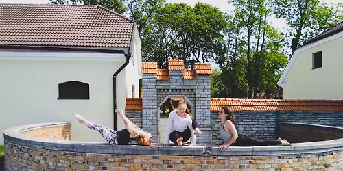 Jooga \u00f5petajate koolitus (200hr Yoga Teacher Training)