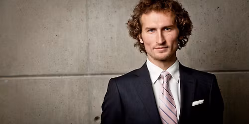 Detroit Symphony Orchestra: Lucas Waldin - Love Actually In Concert