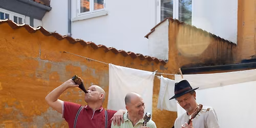 Bagg\u00e5rdspumaen \/\/ Pavillonen