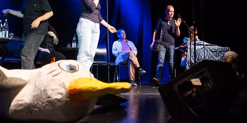 Irgendwas mit M\u00f6wen - Leseb\u00fchne - Special Guests: Elias Hirschl & Fabian Navarro!