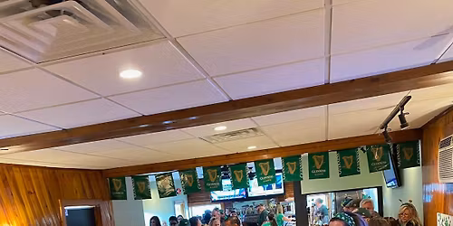 Christmas at MCCANNS TAVERN!