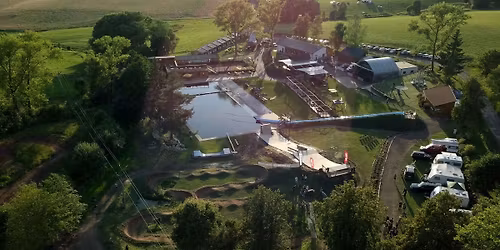 DEN OTEV\u0158EN\u00ddCH DVE\u0158\u00cd NA KOUP\u00c1LU