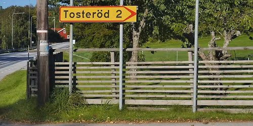 Gamla pr\u00e4stv\u00e4gen fr\u00e5n Ucklum till \u00d6dsm\u00e5l