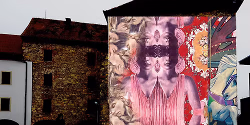 V svetlobi izrisano – Painted in light