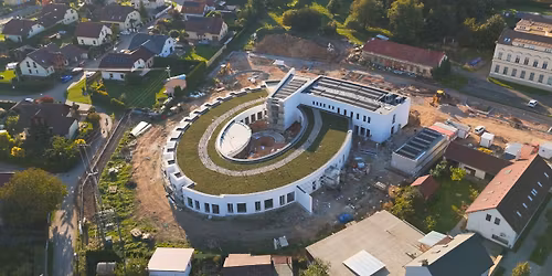 Den otev\u0159en\u00fdch dve\u0159\u00ed