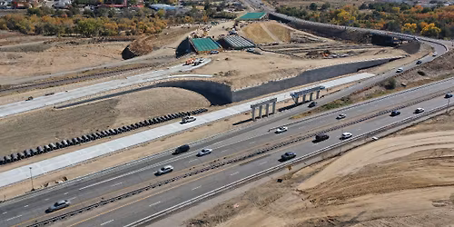 Chris Andrade - In Spanish