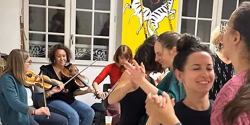 Mini bal de N\u00e9o