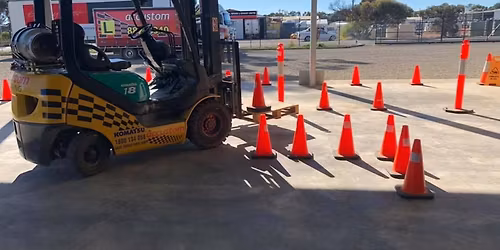 FORKLIFT COURSE (TLILIC0003)