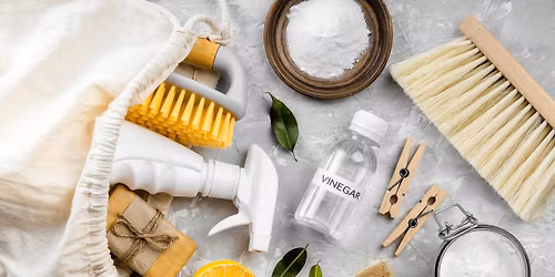 Atelier confection de produits m\u00e9nagers \u00e9cologique.